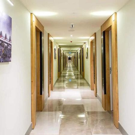 Sea View Apart-Hotel Orbi Twin Towers 1413 Batumi Esterno foto