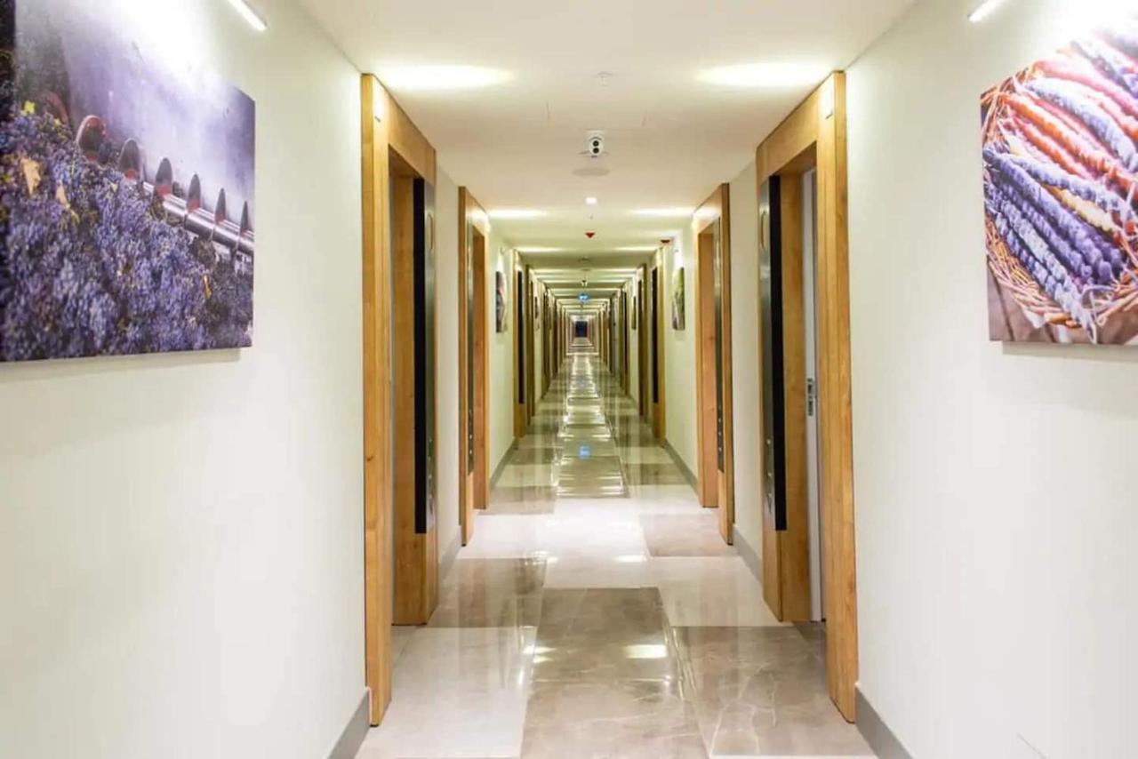 Sea View Apart-Hotel Orbi Twin Towers 1413 Batumi Esterno foto